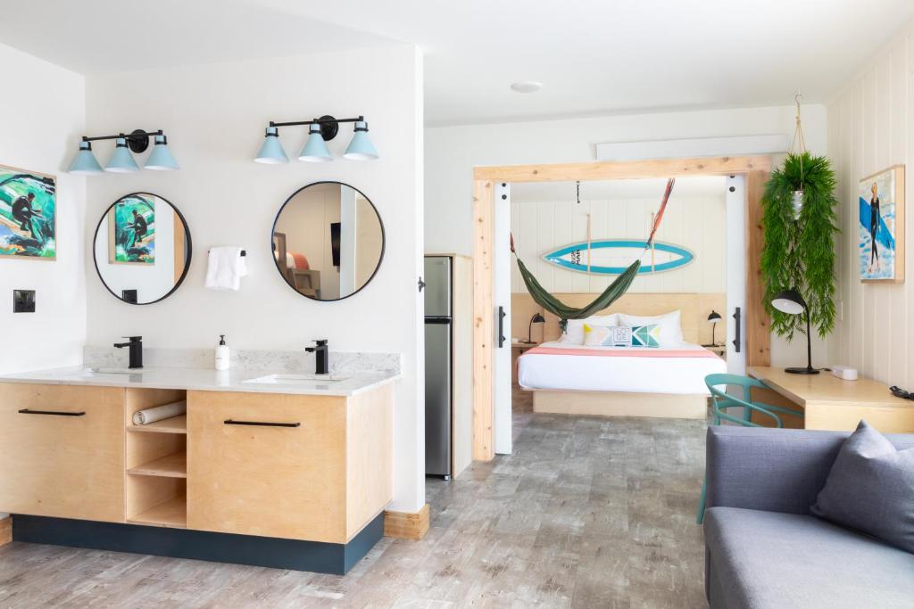 Gravity Haus Westport 8/45