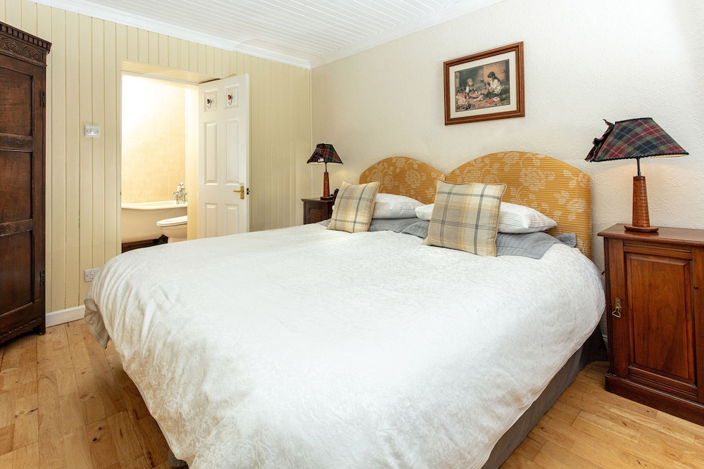 Creagan Guest House 5/32