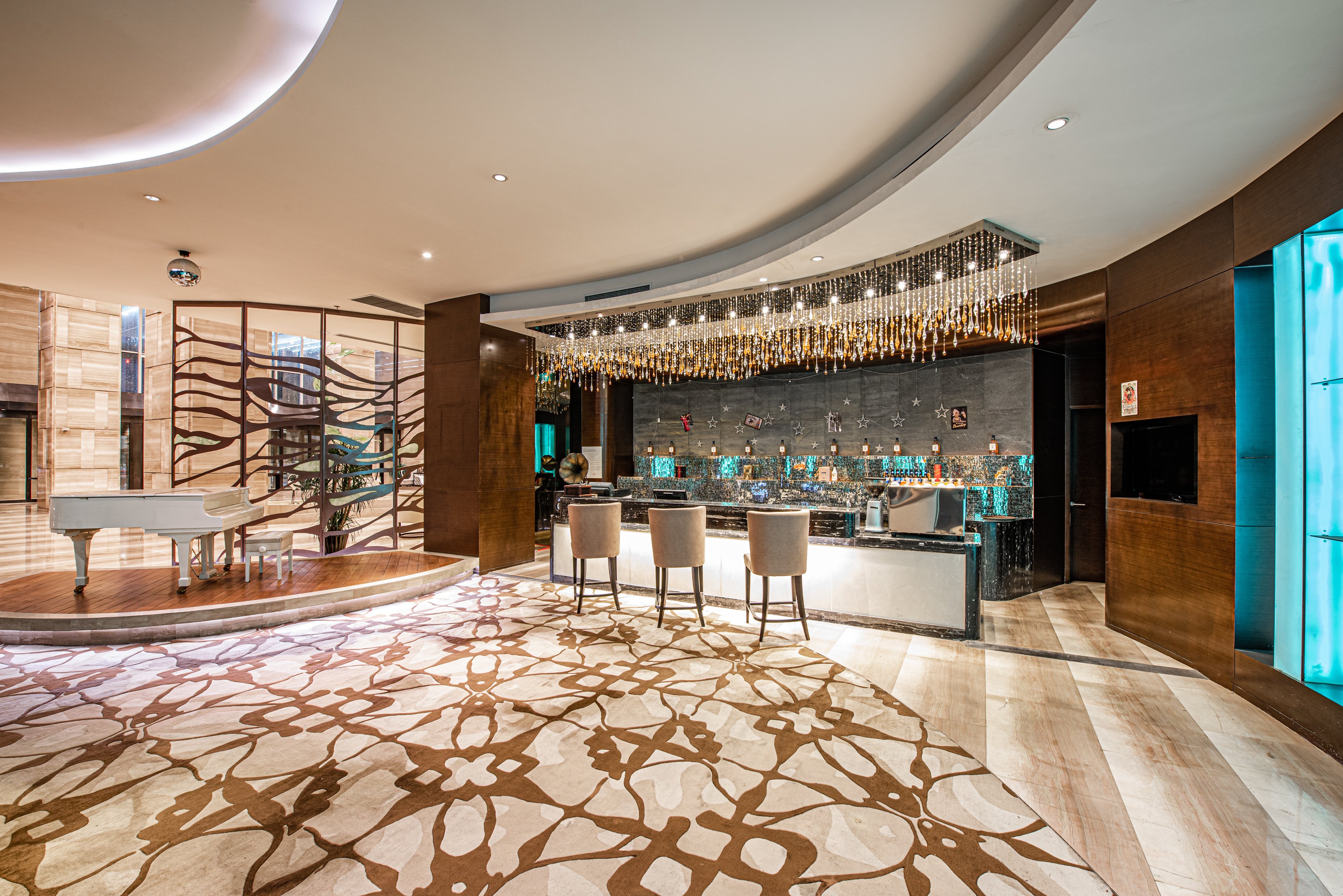 HOLIDAY INN PANJIN AQUA CITY 7/50
