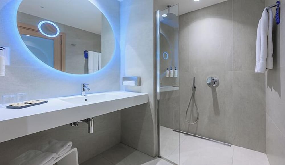 جناح جونيور بإطلالة على الحديقة، Maritim Antonine Hotel and Spa Malta 7/8