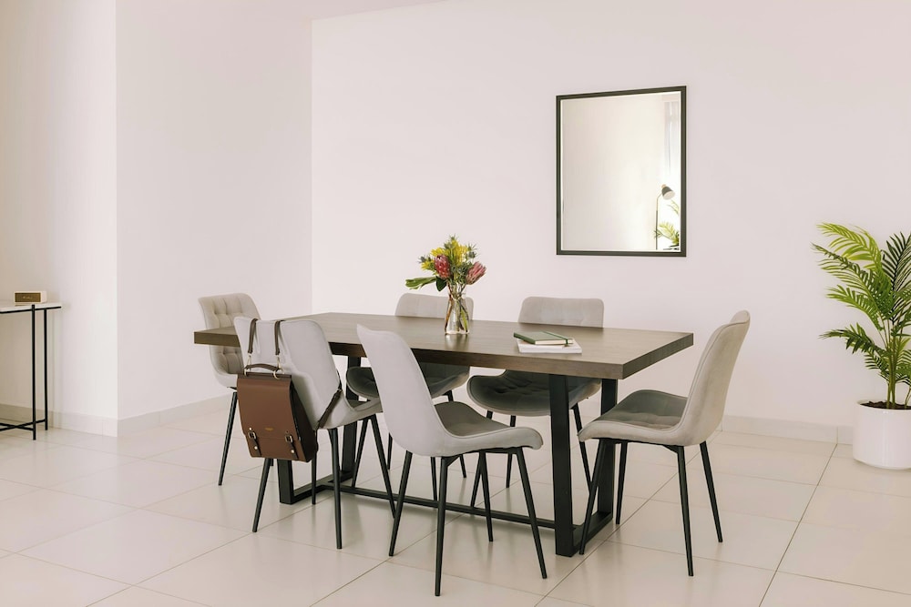 Sonder by Marriott Bonvoy Downtown Towers Apartments 53/69