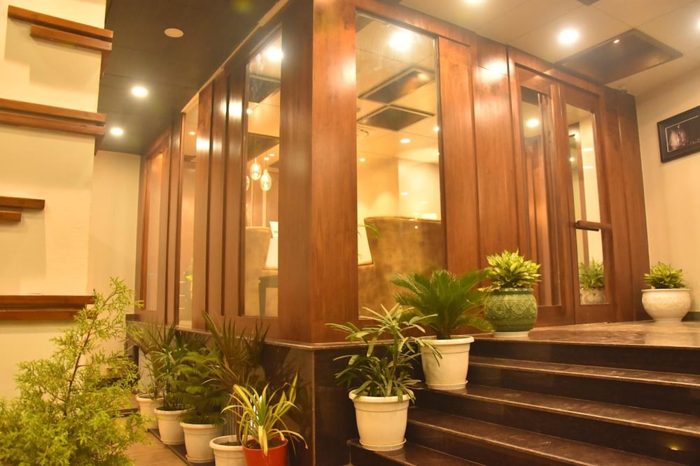 Hotel Abhinav International 6/26