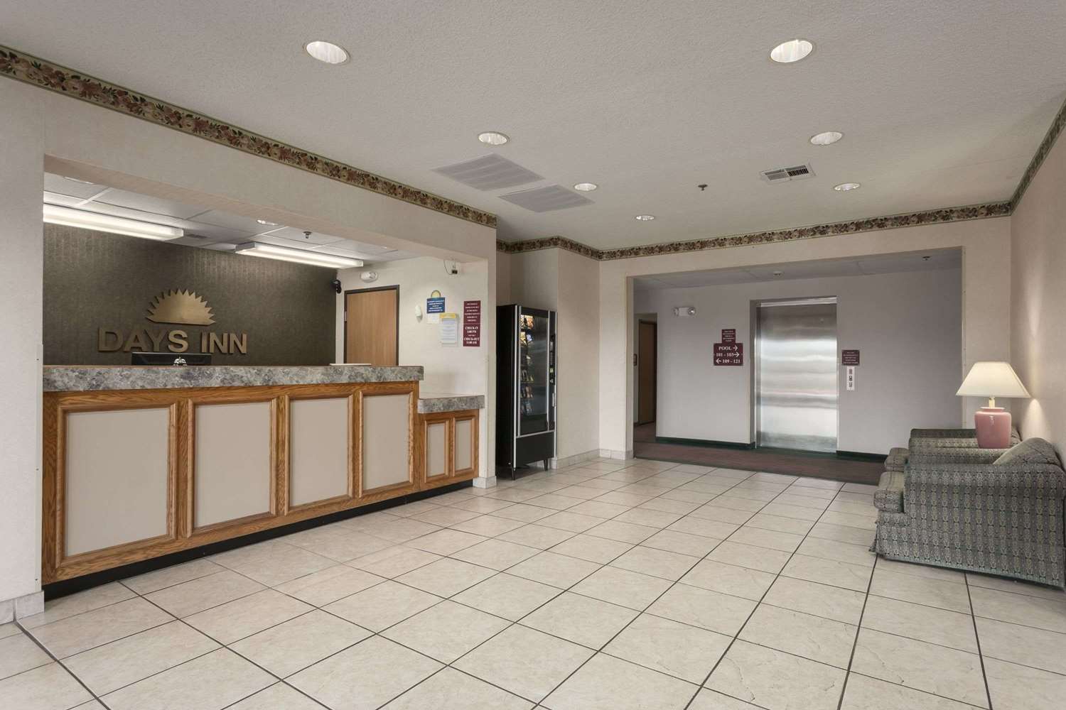 Days Inn By Wyndham Jefferson City 4/24