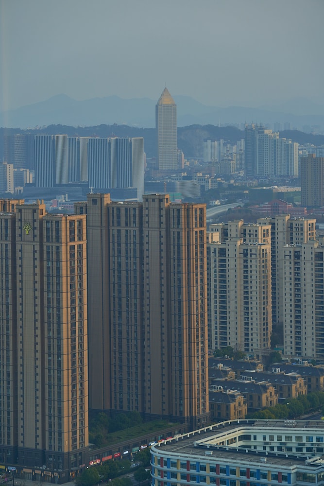 Sofitel Hangzhou Yingguan Hotel 71/76