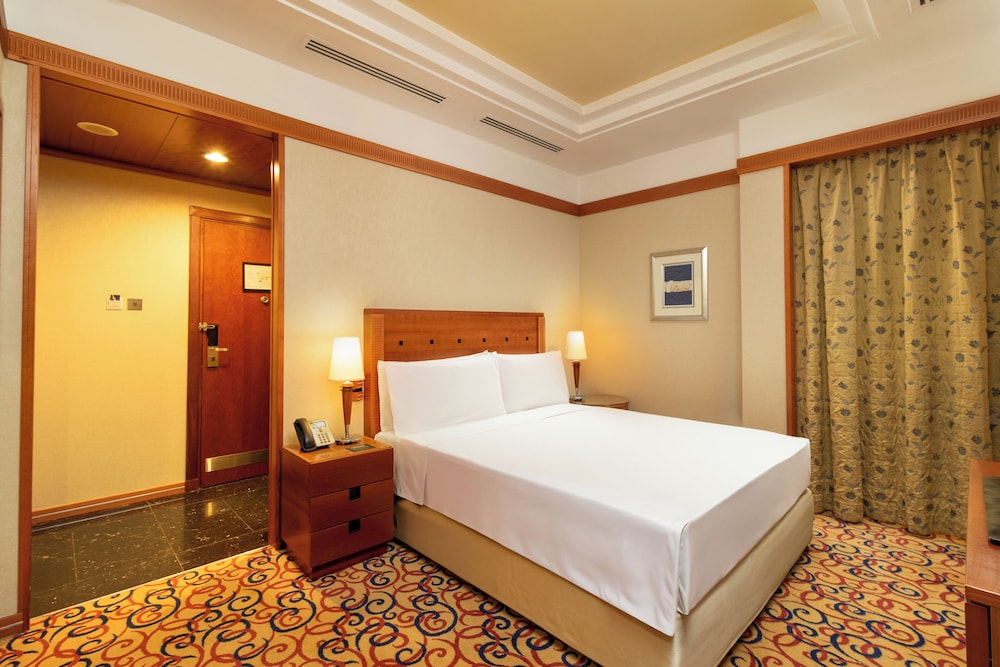 غرفة قياسية بسرير كوين، Holiday Inn Kuwait 8/10