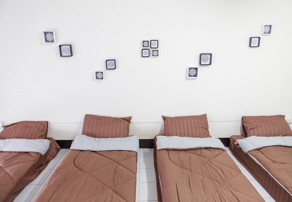 Starnong Café & Hostel 10/17
