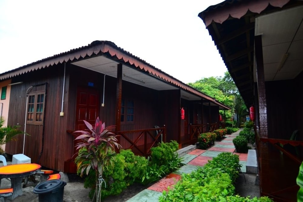 Purnama Beach Resort 8/67