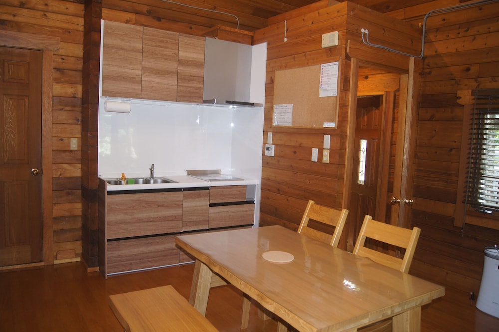 Hakuba Brownie Cottages & Condominiums 50/50