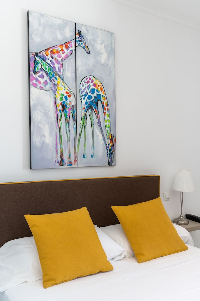 COOL SEVILLA HOTEL 45/60
