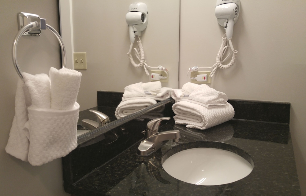 Affordable Suites of America Portage 23/45