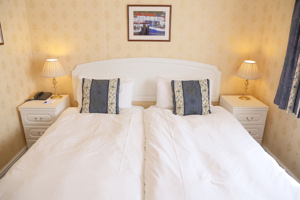 Saxonville Hotel 17/50