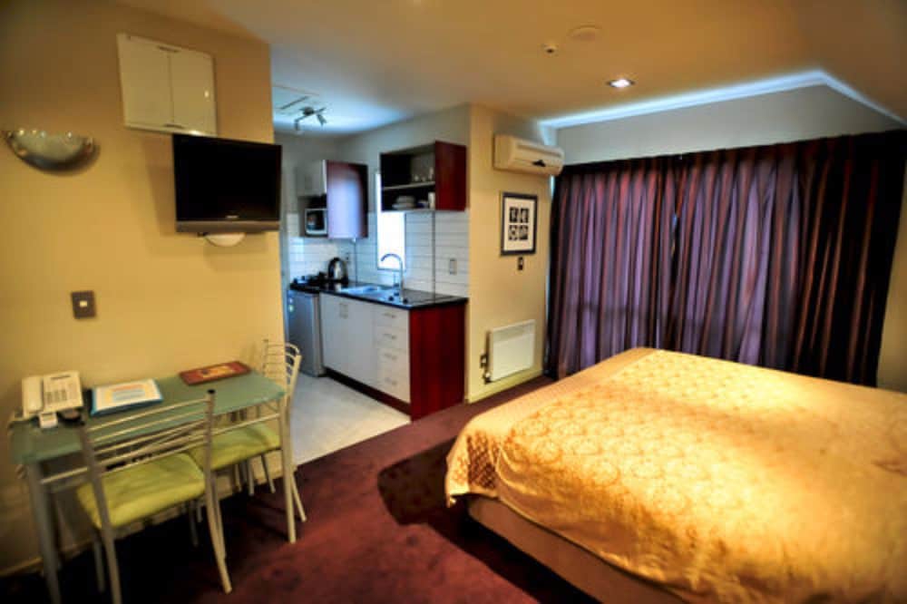 Athena Motel & Apartments 18/48