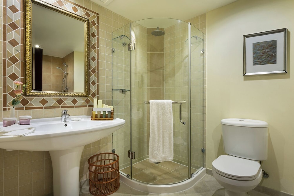 Grand Hotel Excelsior 48/50