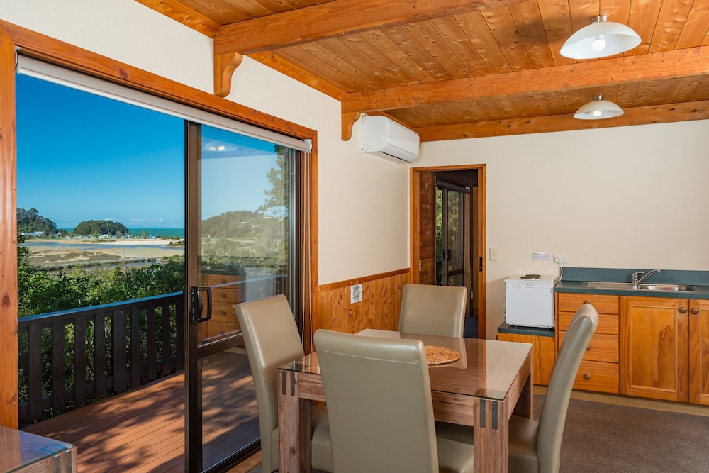 KIMI ORA ECO RESORT 44/70