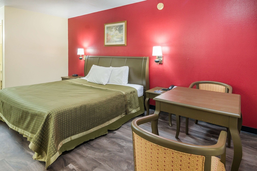 Rodeway Inn Ranger I-20 5/20