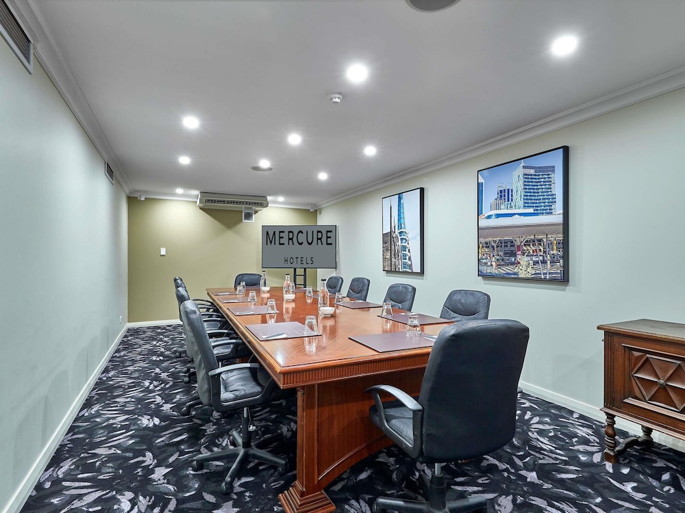 Mercure Perth on Hay 45/50