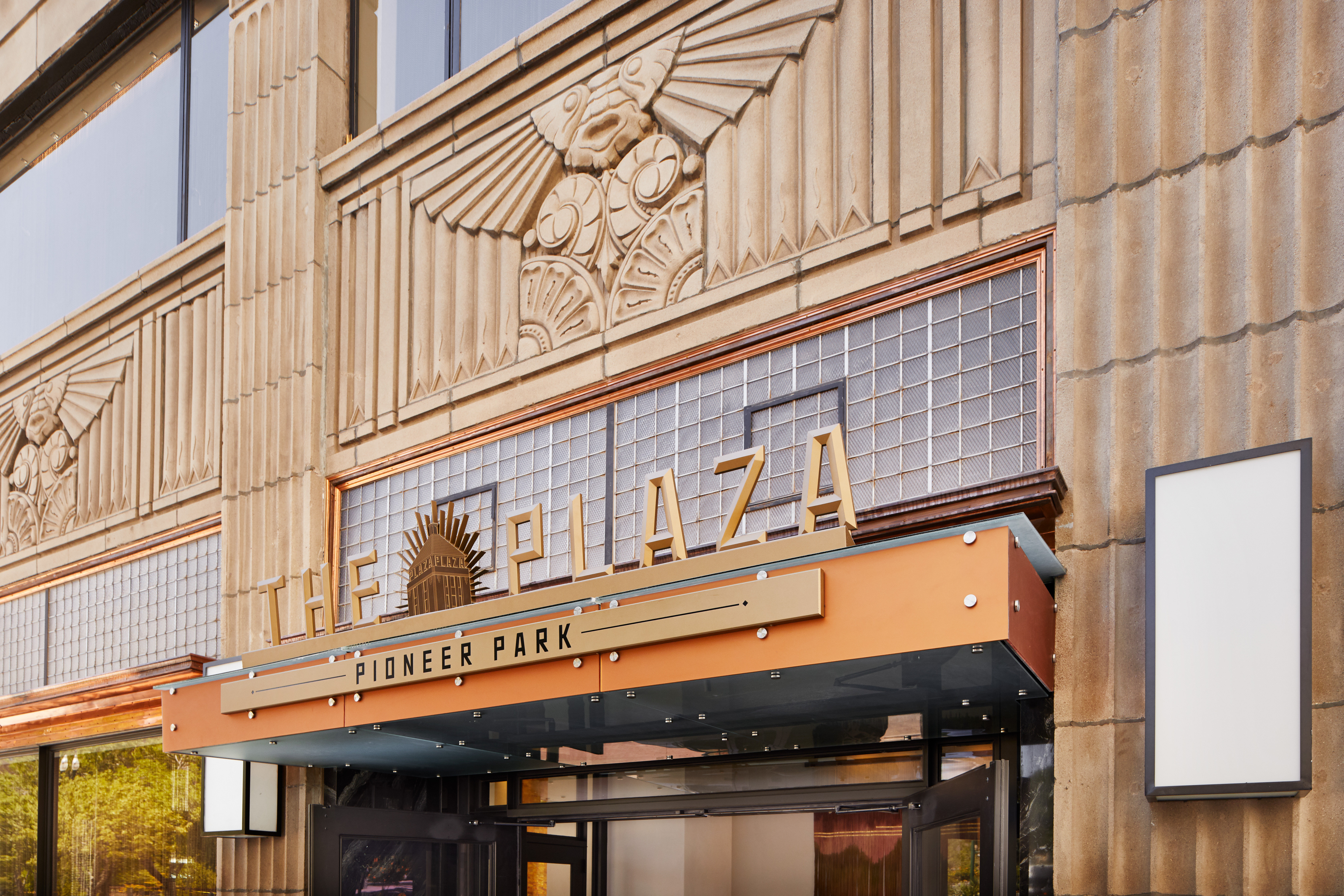 The Plaza Hotel Pioneer Park 4/36