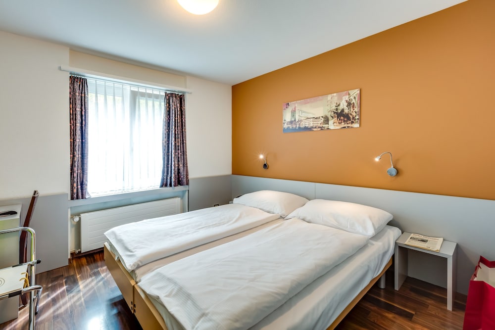 ECONOMY, DOUBLE BED