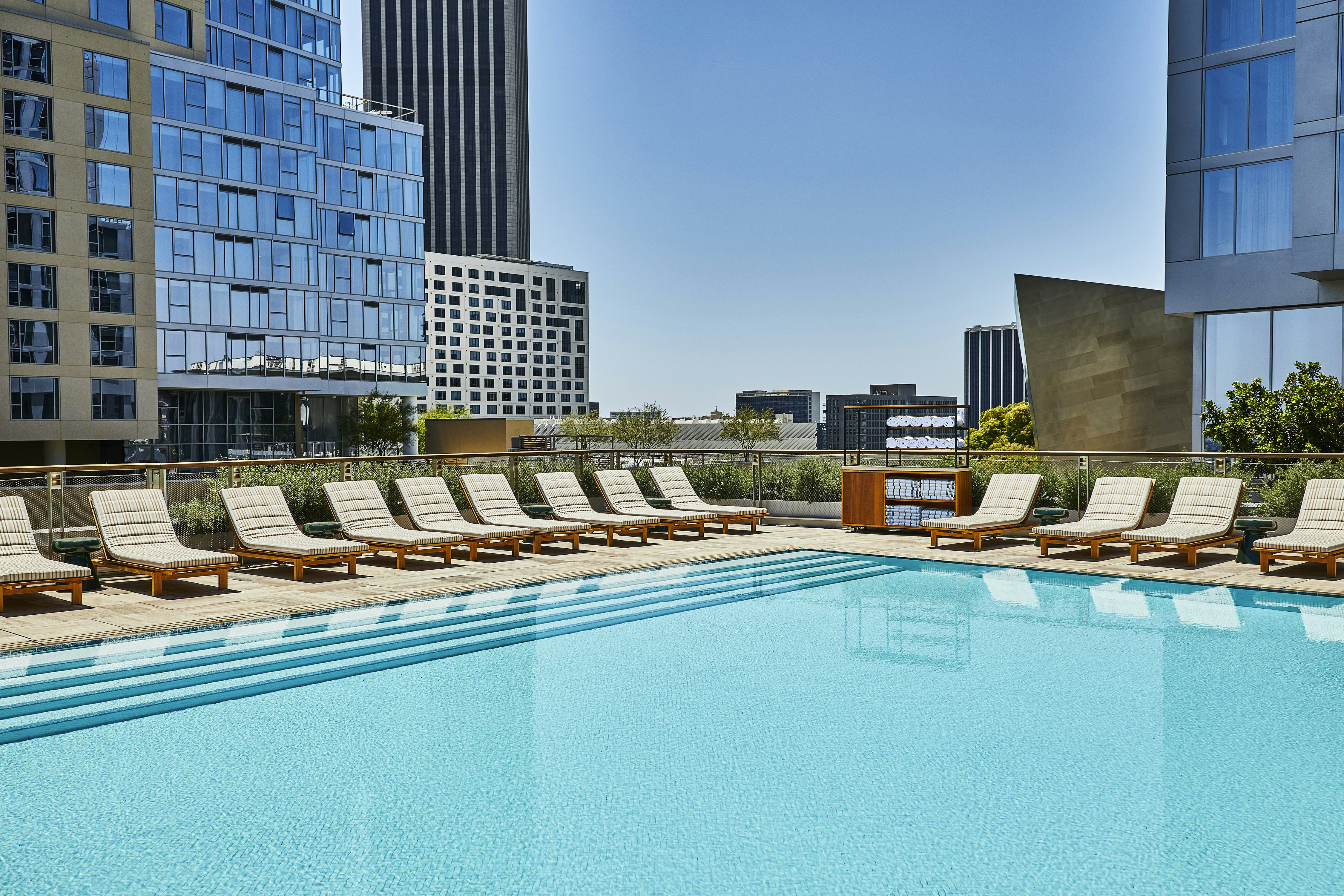 Conrad Los Angeles 23/50