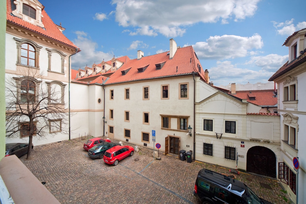 Waldstein Hotel 58/68