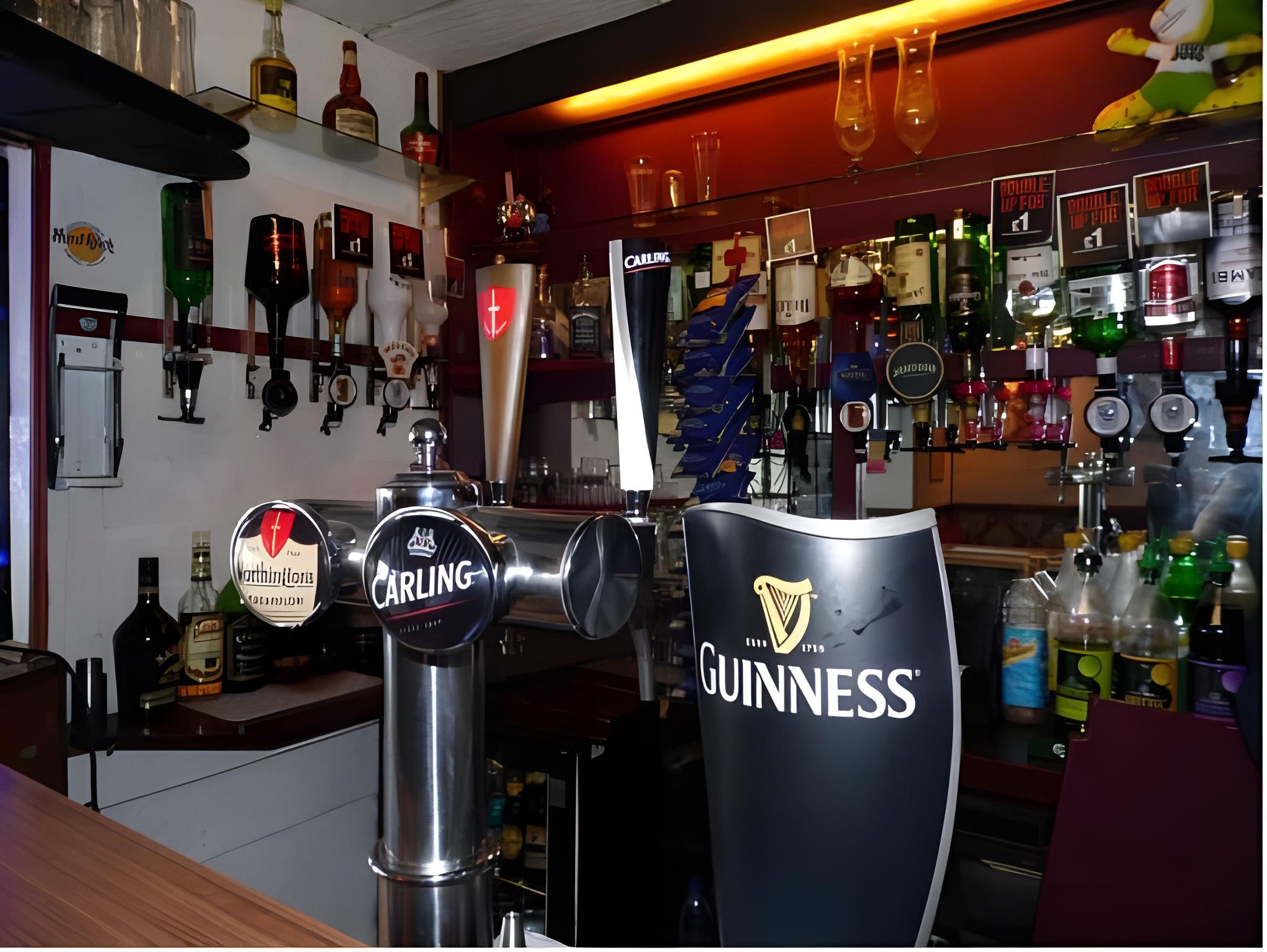St Albans Hotel - Guest House 12/25