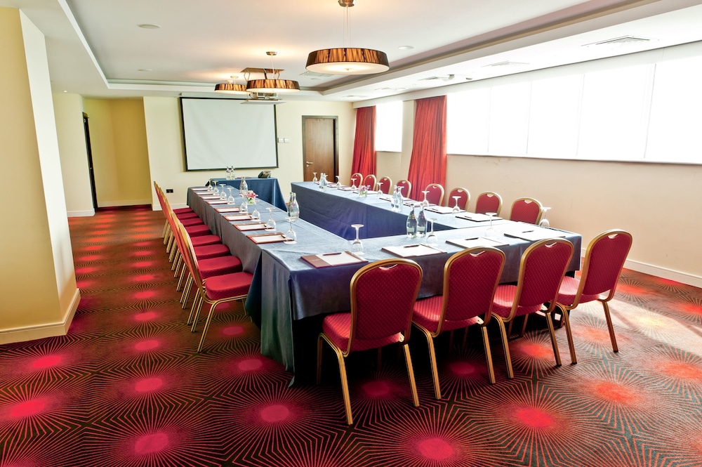 Lough Rea Hotel & Spa 46/51