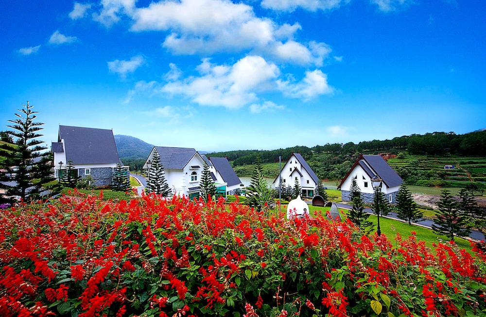 Dalat Wonder Resort 74/78