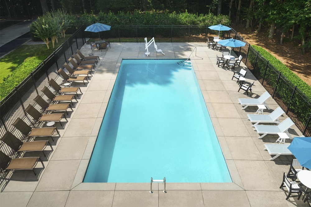 Hyatt Place Atlanta/Alpharetta/North Point Mall 57/59