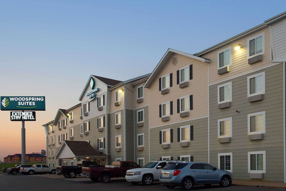 WoodSpring Suites Waco near University 18/25