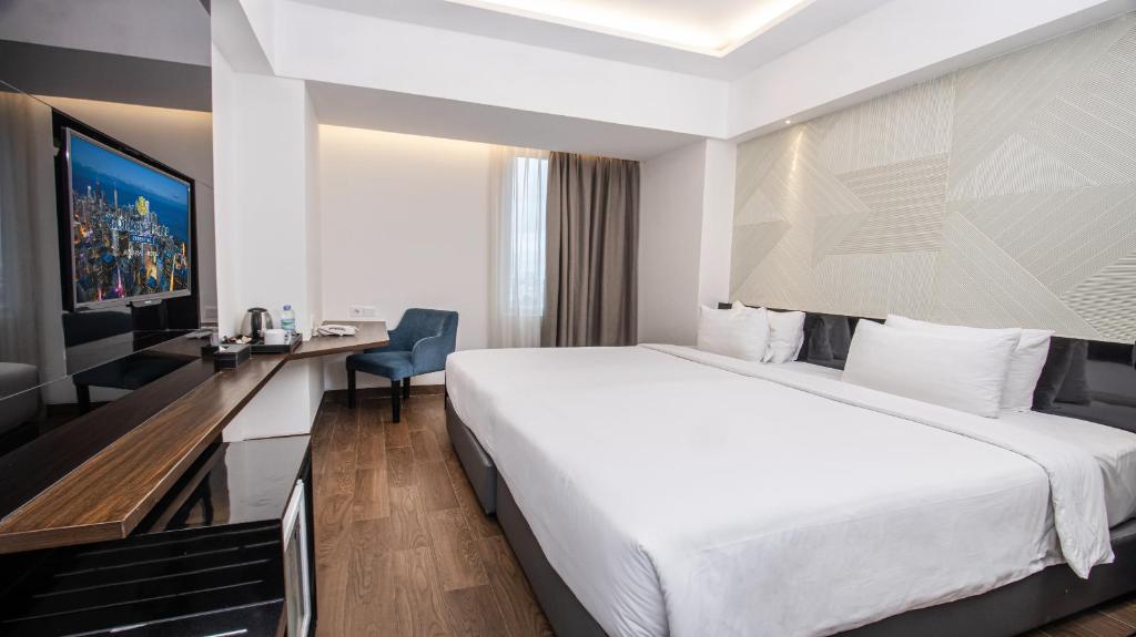 Hollywood, Twin Beds