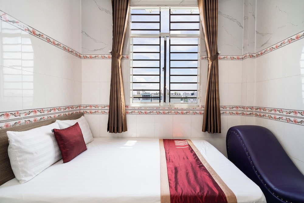 Collection O District 12 - Mau Tim Hotel 24/36
