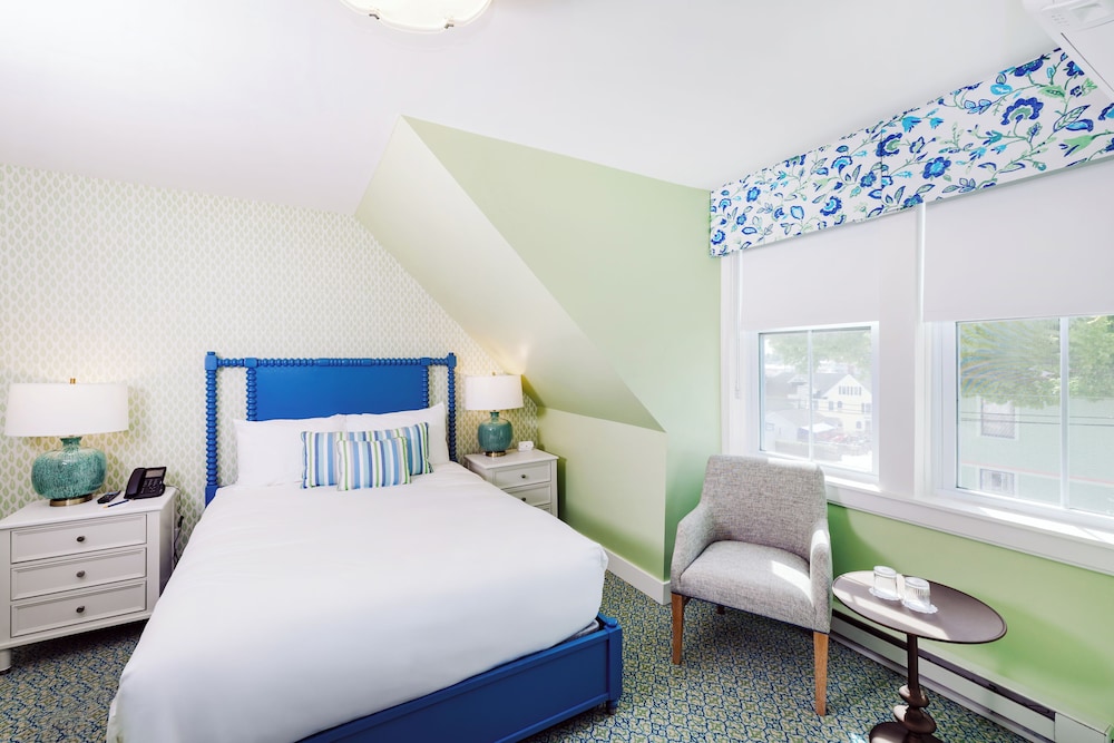 كوخ بسرير كوين، Harbour View Inn 2/10