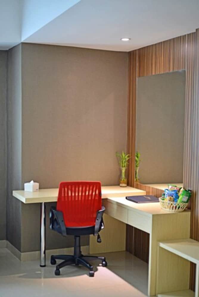 Travello Hotel Bandung 60/60