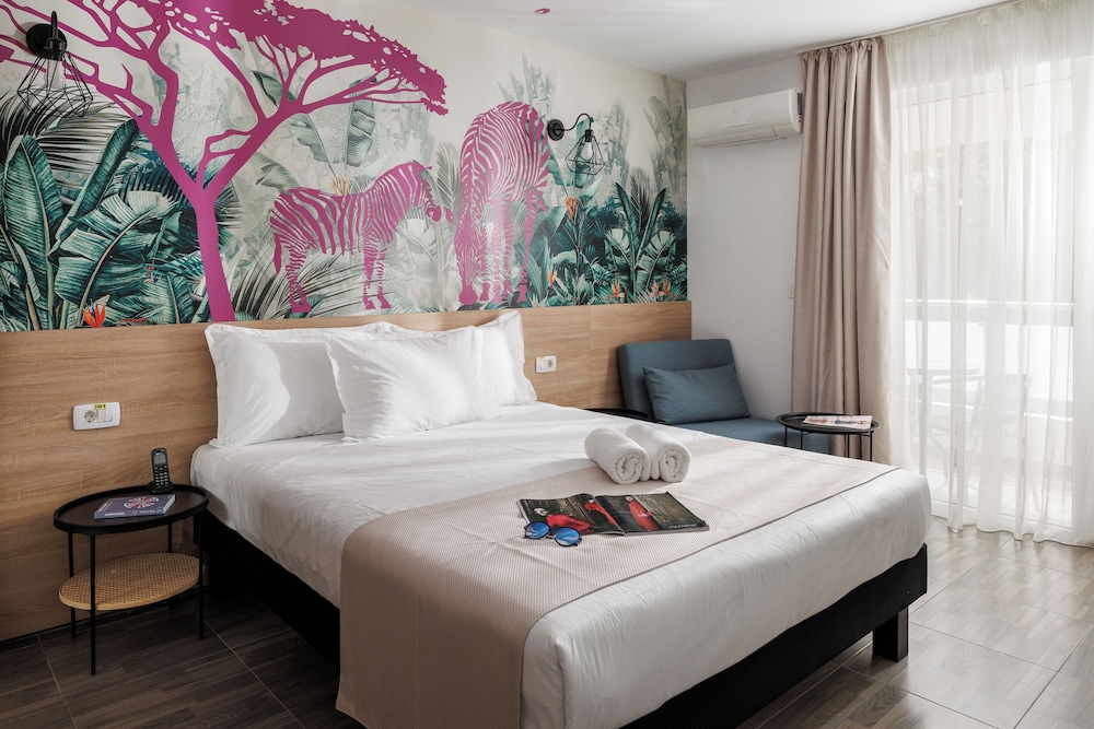 ibis Styles Venus 17/50