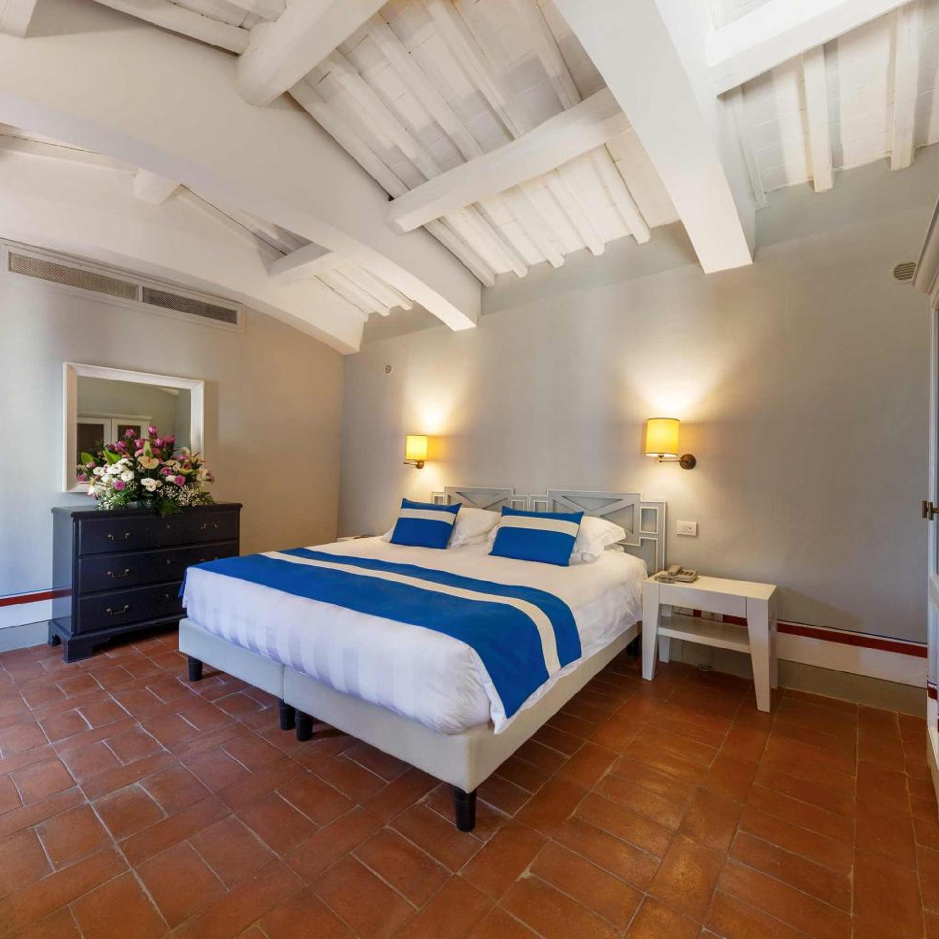 Luxury, Suite