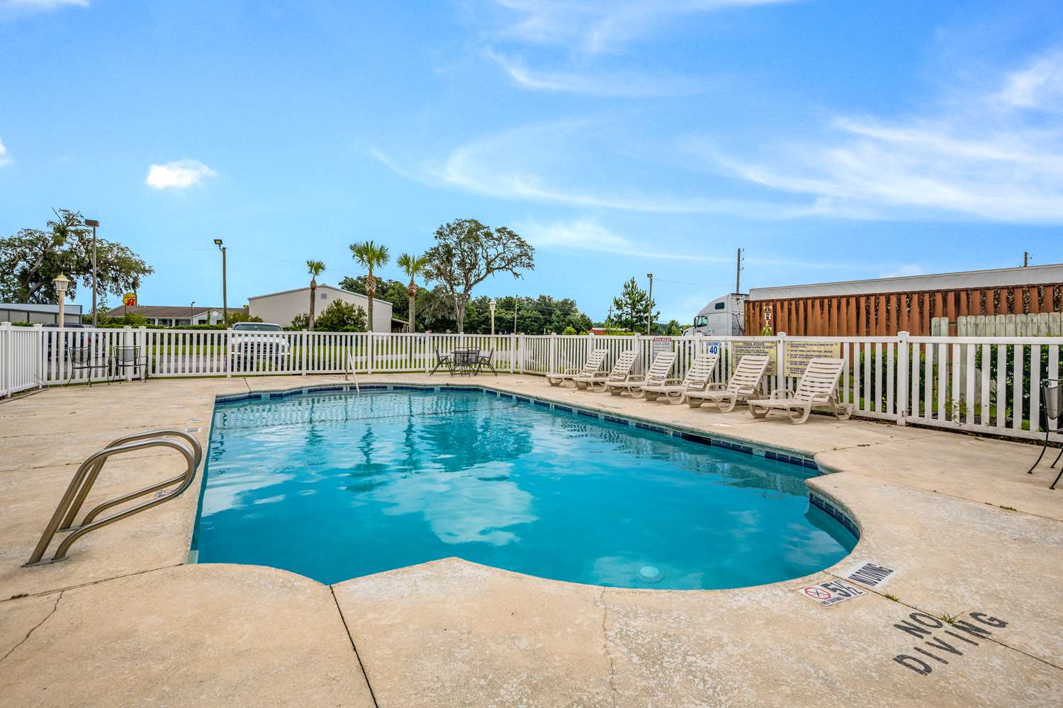 Golden Isles Inn & Suites Brunswick South 38/38