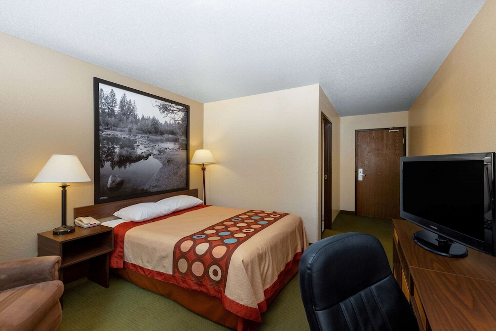 Super 8 By Wyndham Bemidji Mn 15/28