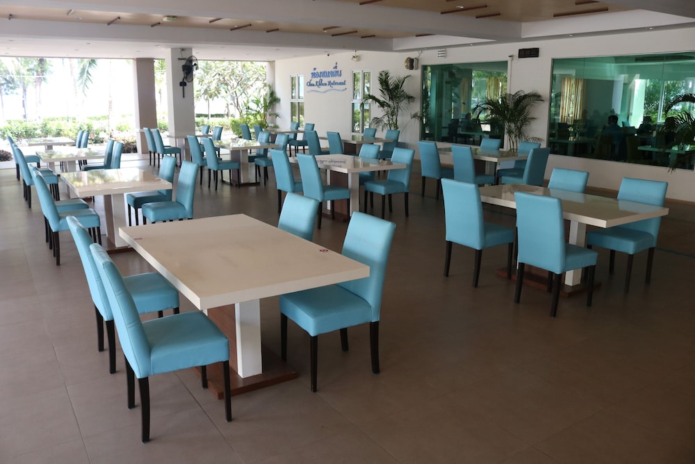 Seapine Beach Golf and Resort Hua Hin 30/50