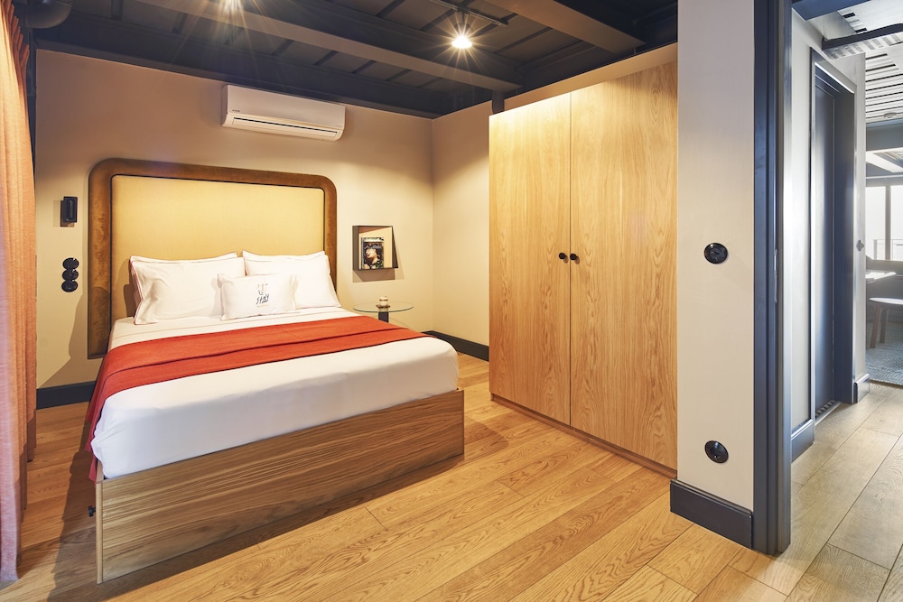 1 BEDROOM, SIGNATURE, APARTMENT, SEA VIEW, EXECUTIVE LEVEL