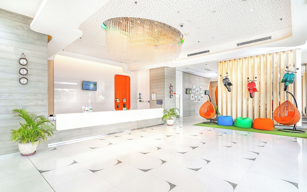 HARRIS Hotel & Conventions Bekasi 6/47