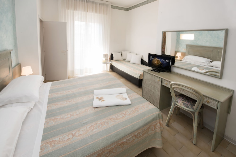 Hotel Cristina Corona 4/22
