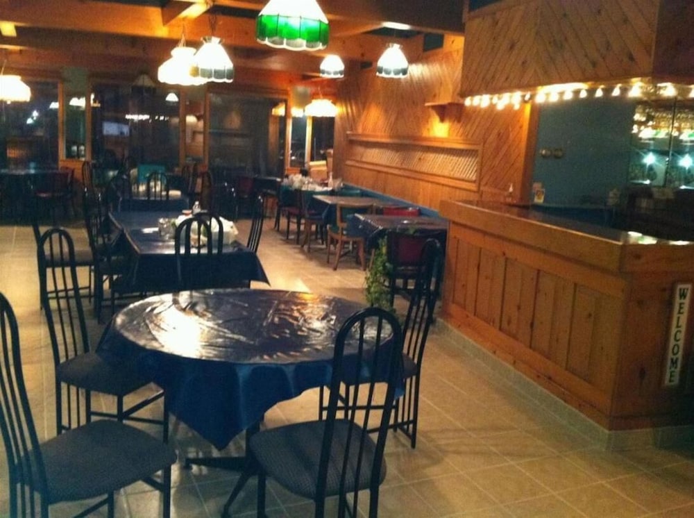 Travelers Inn 8/17