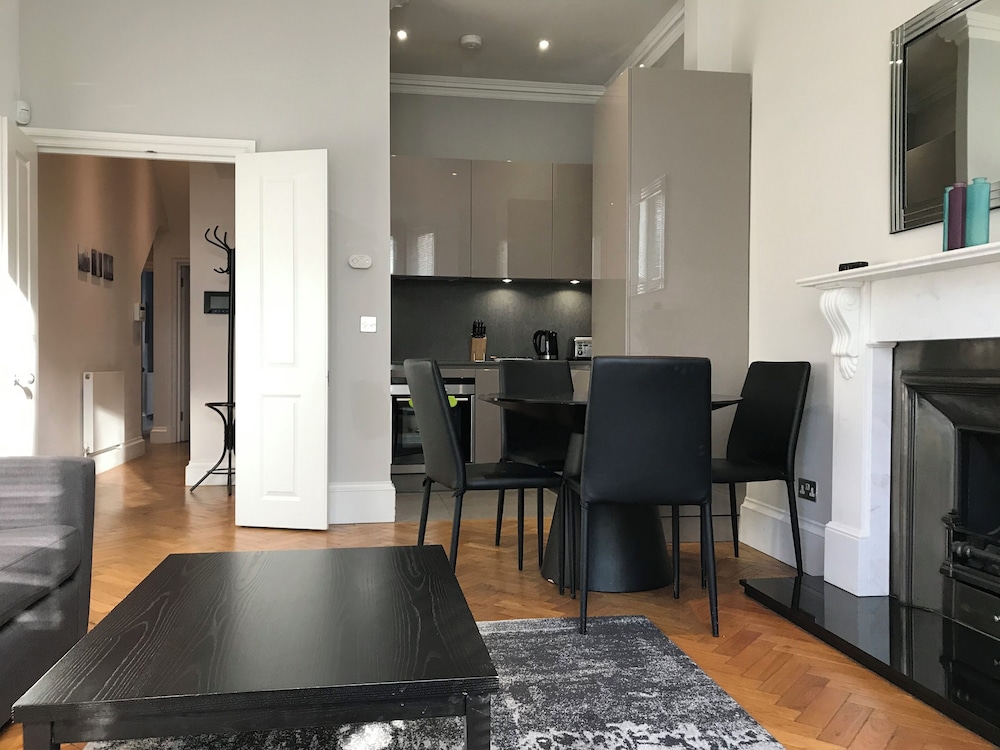 Earl's Court Serviced Apartments - West Brompton 17/20