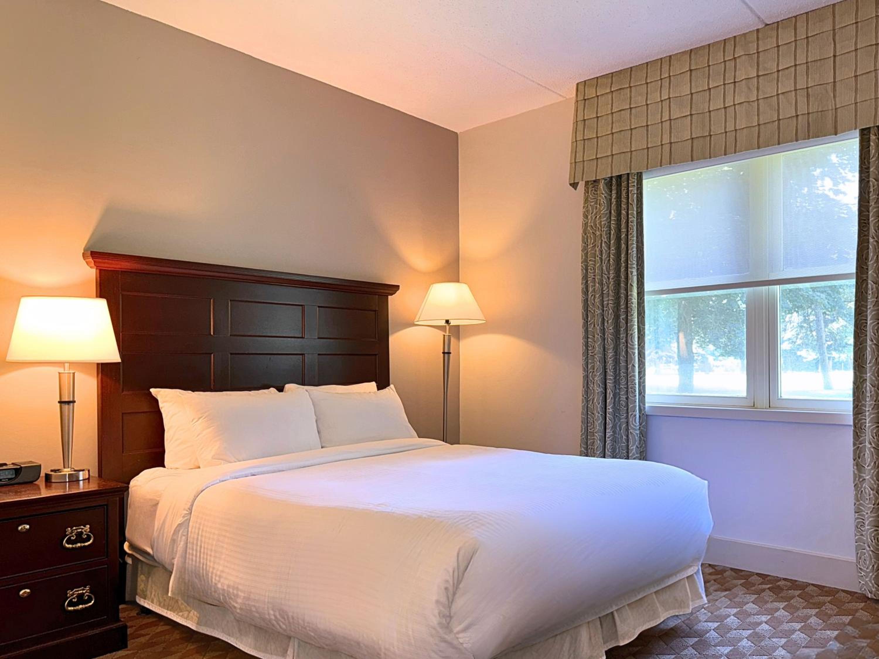 Heritage, King Bed, Queen Bed, Accessible