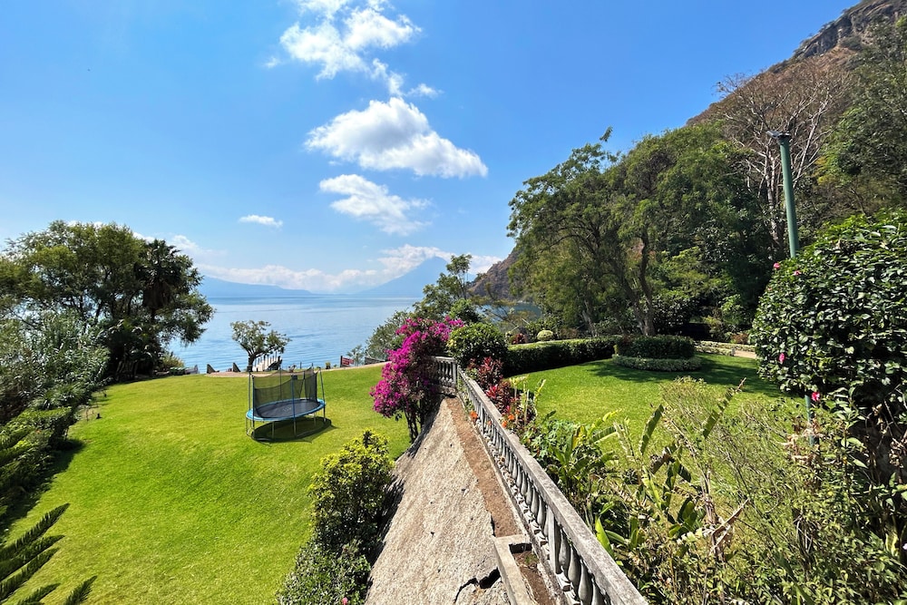 Hotel La Riviera De Atitlan 60/65