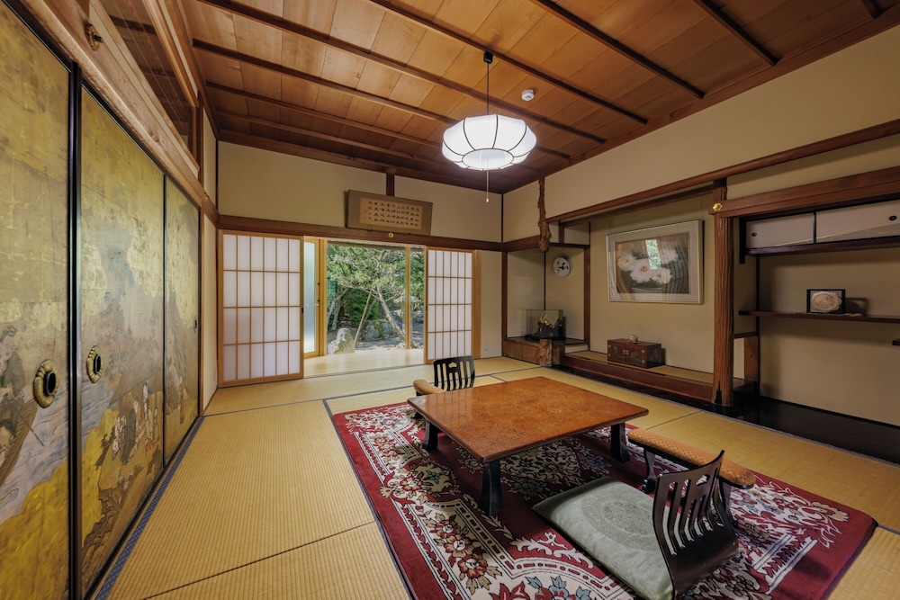 Koyasan Rengejoin 33/50