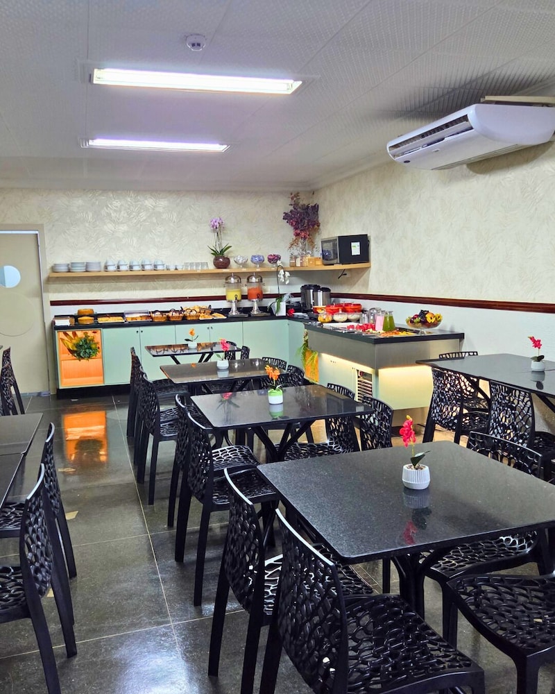 BANDEIRANTES HOTEL CUIABA 34/49