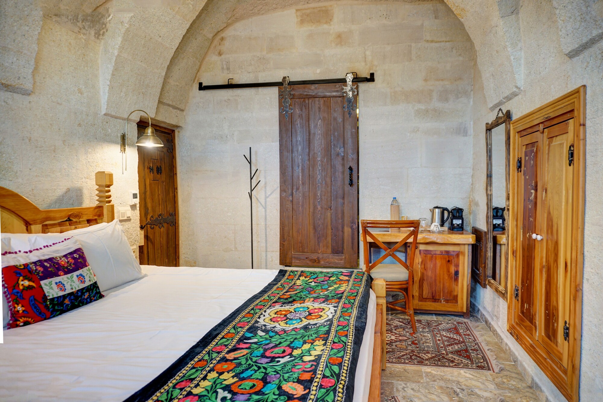 DOUBLE BED