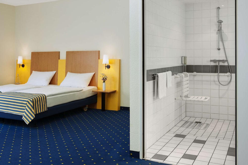 Intercityhotel Stralsund 7/47