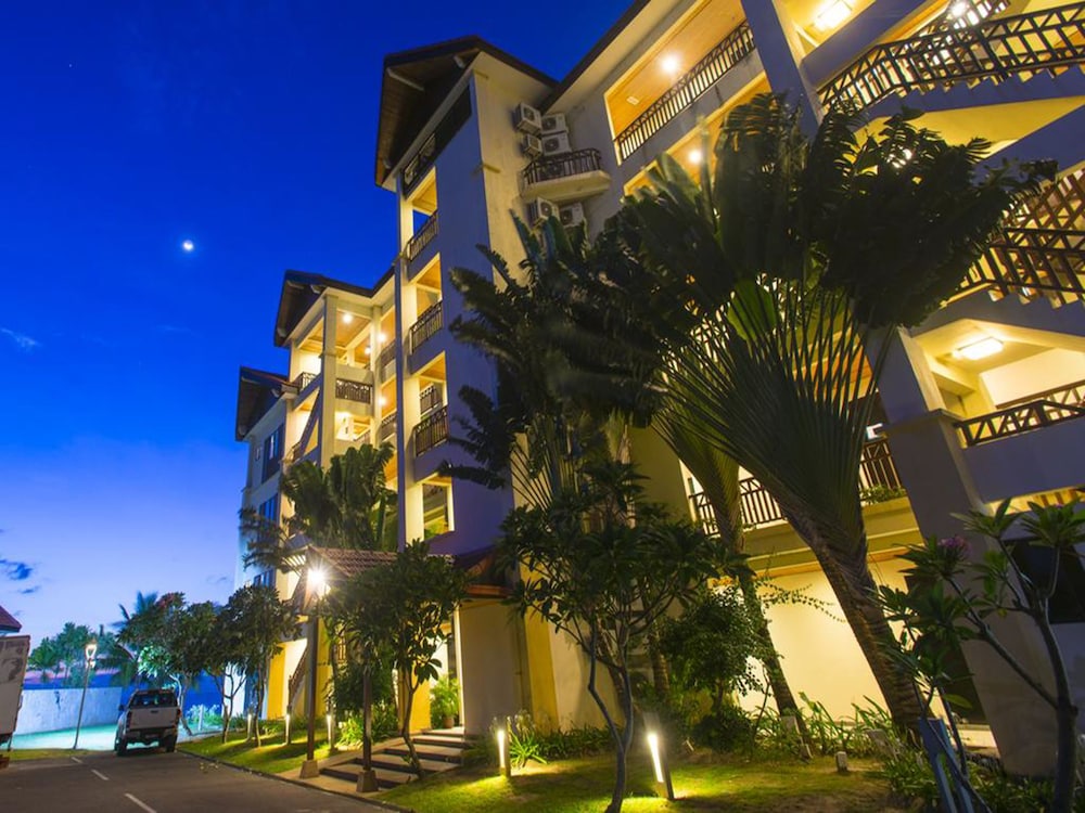 Sabah Beach Villas Suites 14/63